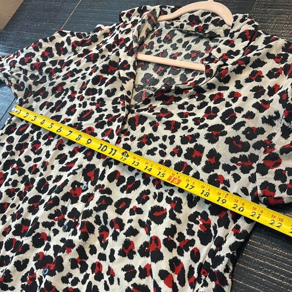 Zara Basic Leopard Button Down Shirt Tunic Burgundy Red Black White size Small - Picture 6 of 8